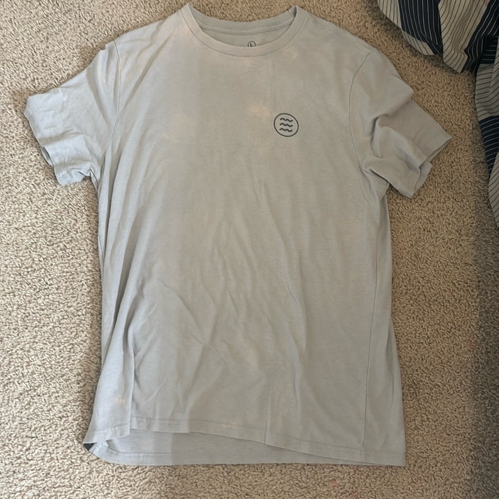 Free Fly T Shirt Large. Polyester/Cotton.